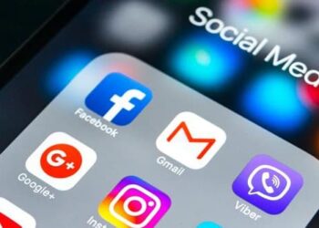 Facebook universitet tələbələrinə özəl yeni sosial şəbəkə yaradır