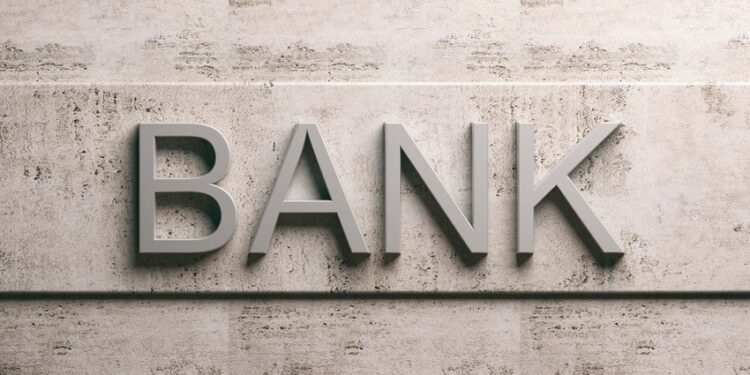 Azərbaycanda kasıblar üçün bank xidmətləri pulsuz oldu