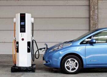 Estoniyalı mütəxəssislər 15 saniyə ərzində şarj olunan elektromobil batareyası yaradıblar