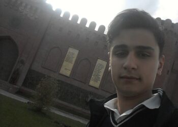 “Tələbə yüksək nəticələr əldə edərsə, özünü inkişaf etdirmək üçün özü özünə mükəmməl şərait yarada bilər..” Fərid Məhyəddinovla müsahibə