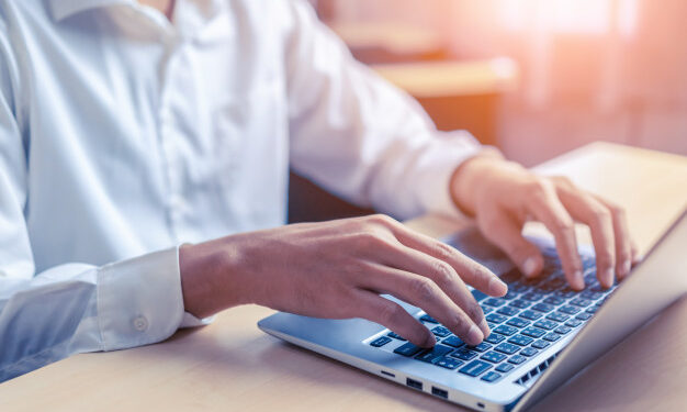 “Microsoft” vəfat etmiş şəxslərlə ünsiyyətə imkan verən cihaz yaradacaq