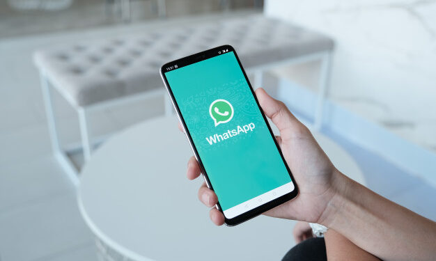 “WhatsApp” yeni qaydalarla razılaşmayan istifadəçiləri bloklayacaq