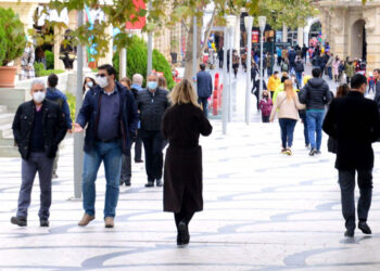 “Açıq havada tək gedirsinizsə, maska taxmaq məcburi deyil”
