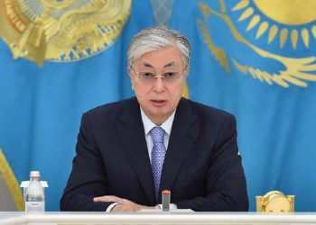 Tokayev xalqa müraciət etdi: Nazarbayevin ömürlük səlahiyyətini öz üzərinə götürdü