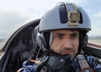 Selçuk Bayraktar ilk dəfə Bakıda döyüş təyyarəsi sürdü